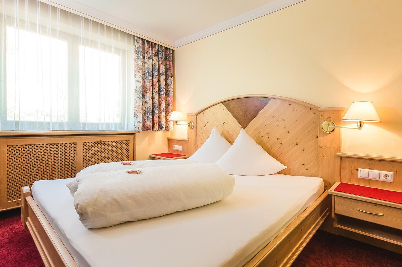 Hotel Garni Tirol Ladis Exterior foto